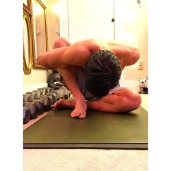 yogamen:  @zachary_cuaresma