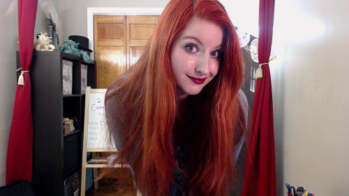 kayleepond:  The 90’s are alive, guys! 