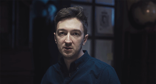 andrewilynyckyj:  Shane Madej luring people into a car