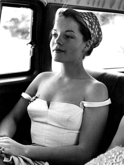 dwellsinparadise:  Romy Schneider
