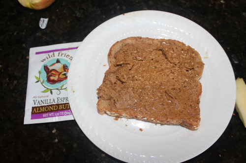 anotherhungryvegan:  In the making of my toast with almond butter and half a sliced apple. I’m actually surprised at how much almond butter was in this single pack. It’s really good, although I didn’t taste a STRONG espresso flavor.  Vanilla espresso?