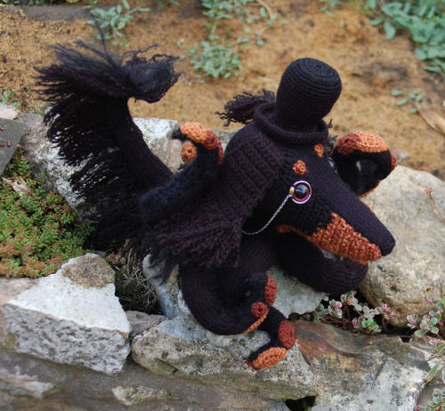 crochetbabe: knithacker: The Forecast Calls For Knit and Crochet … Oh, No! It’s Raining