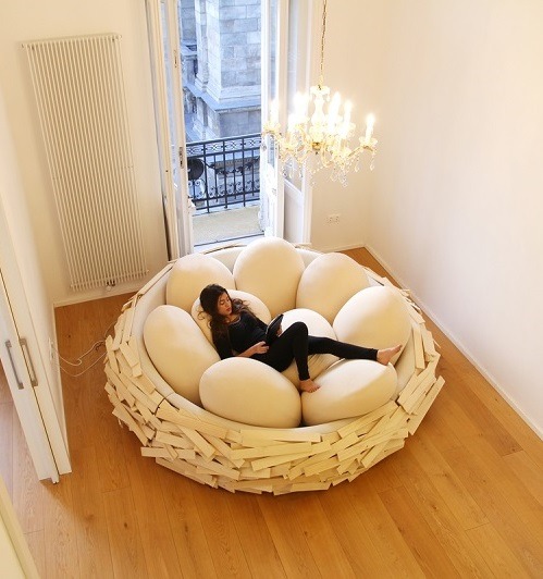 edibled20:  stagbeetleloveit: daughterofchiron:  cubebreaker:  Available in four sizes, OGE Creative’s Giant Birdsnest bed fuses furniture and playground, making it the perfect hatching spot for new ideas.  This is so neat  Please   naturalmomma