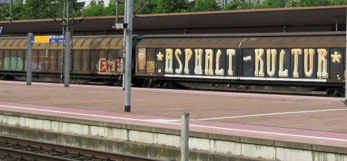 Porn kollektive-offensive:  Freights from Kassel photos