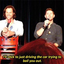 sammyhale:  The boys discussing Jensen playing a Soulless!Dean (x)
