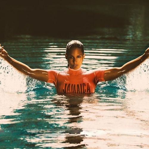 gorgeous-sistasofcolor:  Siintra Arunte-Bronte/ Alicia Keys/ Bernice Burgos / Nicole Ricca/ Keys/ Ricca