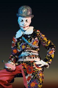 The eccentric artist Cindy Sherman don’t need any introduction. Her clown series are our favorites among her work during the years. The series of clowns began at 2003 and explore the emotions of the painted faces. It said that the serie’s are...