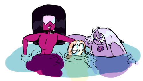 no-mi-torta:  I like drawing gems without boobs because reasons. enjoy this nsfwish comic you thirsty little heathens. POLYGEMS FOR LYFE also relaxed wet hair garnet. 