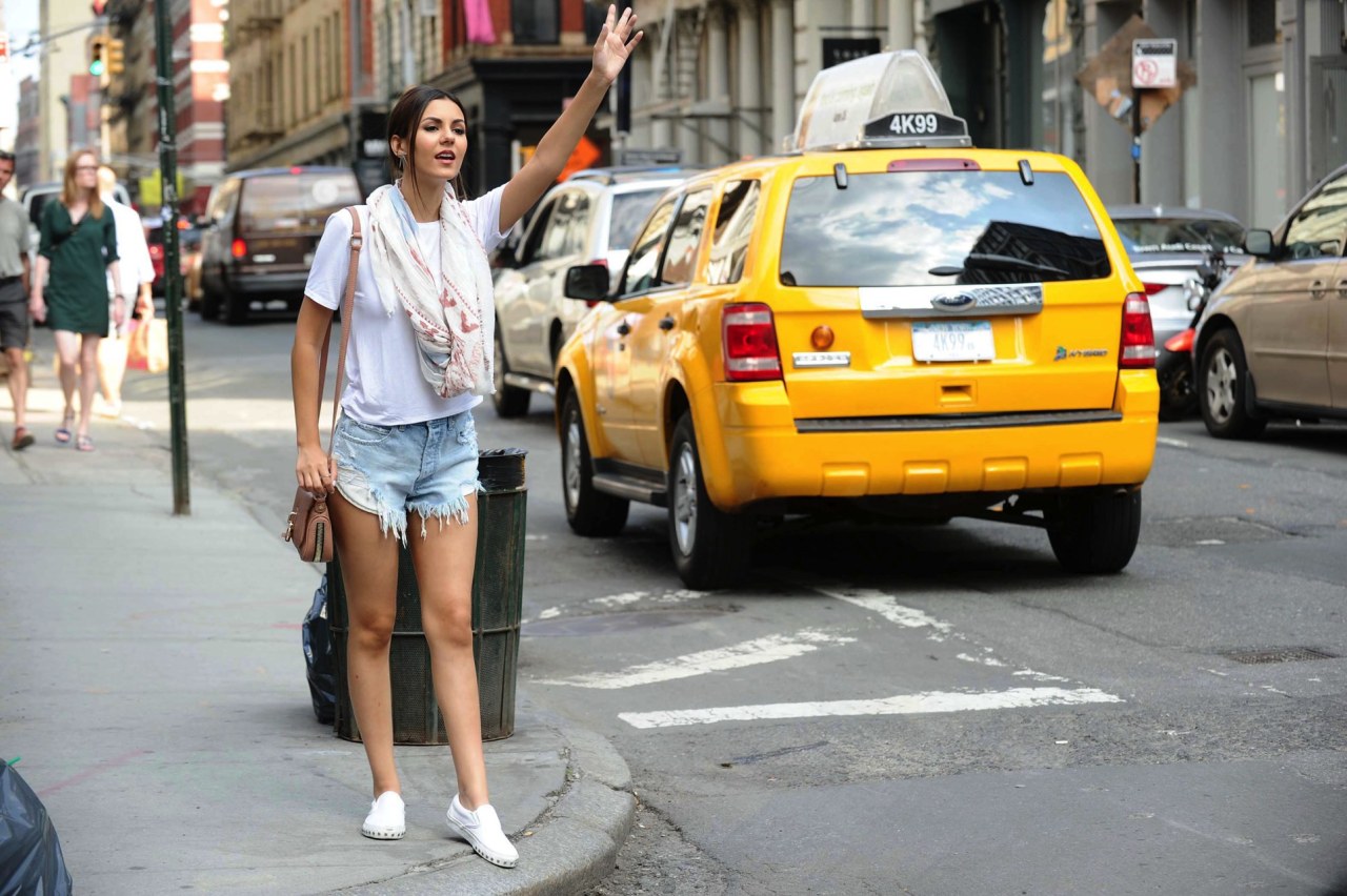 celebs-dailyus:  New York, NY - 06/17/2015 - Victoria Justice going to breakfast