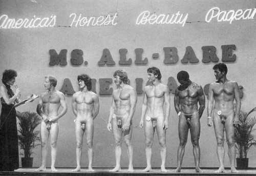 nudeforjoy:“http://ohnesans.tumblr.com/post/56671330679/vintage-nudists-359”>ohnesans: vintage nudists (359) I’m off to the right, just out of the picture. Drat! 