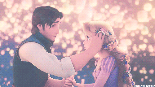 littlealsie:You were right, it’s not my best moment to watch this movie alone… May I have a hug? :*L