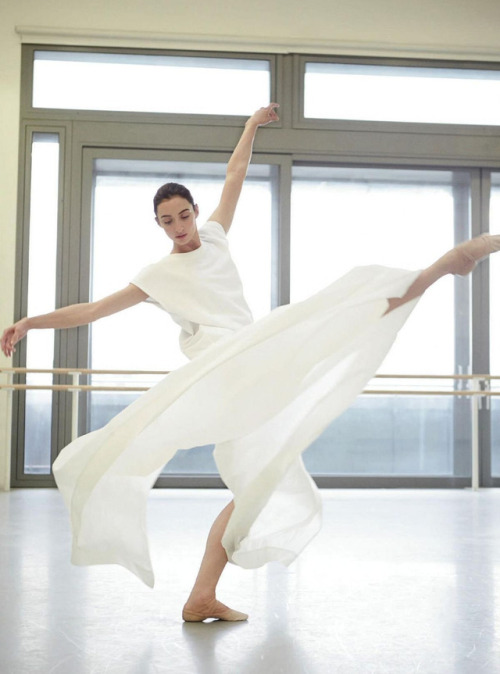 Christina Arestis of the Royal Ballet dances in “Poetry in Motion” for Harper&rsquo