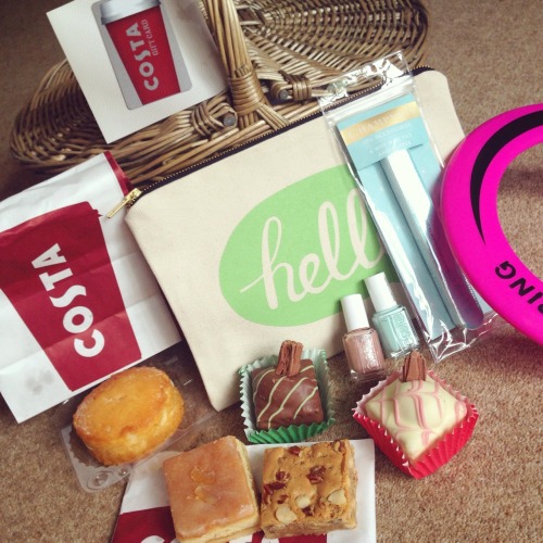 Hello Summer Moments | The Costa Coffee Challenge Last week Costa sent me this adorable wicker hampe