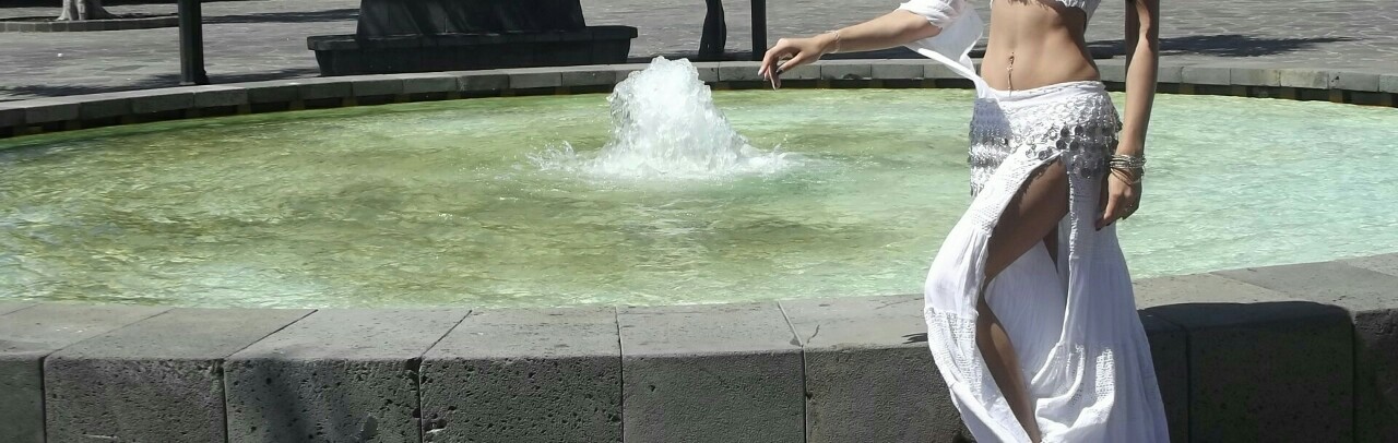 Green water &amp; Stones.