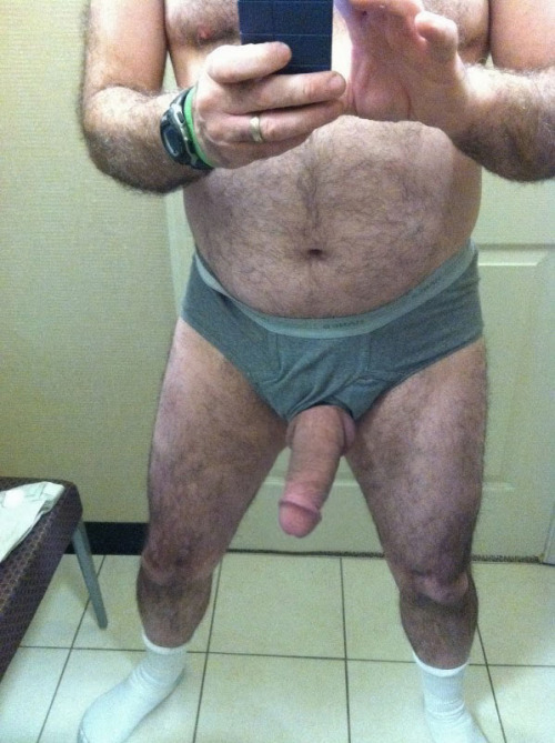 bibearmarried:  hungjohn42:  Big fat bear cock  Yes it is…
