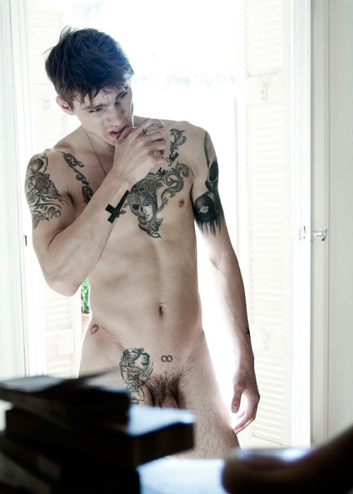 dime-with-a-halo: Steve Milatos, Greek model. Photos 1-4, 8-9 from Igor on omgblog.com.