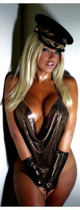 Hot tanned big tit barbie! adult photos