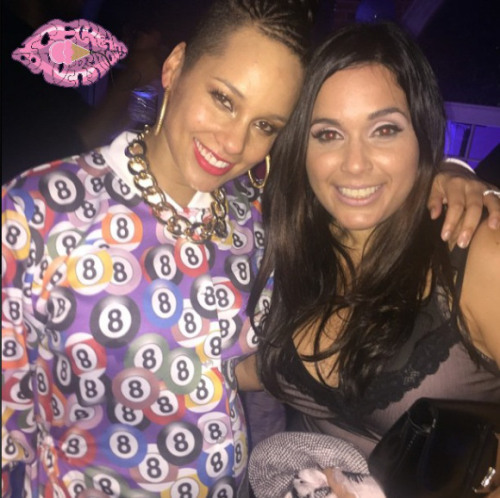 missladylove20:  Alicia Keys Celebrates Her Birthday With A ‘House Party’ Pajama Jammy Jam [ & Epic Dance Off] Those Deans be lovin’ their themed parties!  A few months ago, Alicia Keys surprised hubby Swizz Beatz with a “Coming To America”-themed