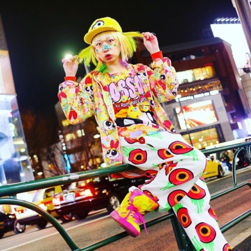 junnyan69: (Photo by @pikaruuuuuuun with my ) #harajuku #harajukufashion #harajukukei #jfashion #jap