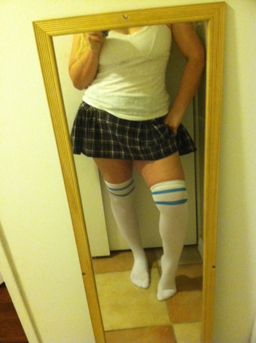 sweettanda:  New socks for me :) hope you guys enjoy ;) 