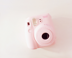 stopysabardzobrzydkie: I’m getting Instax