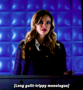 wallyiris: IRIS WEST WEEK ✿ day eight » free day   Iris and white people (minus barry)  T