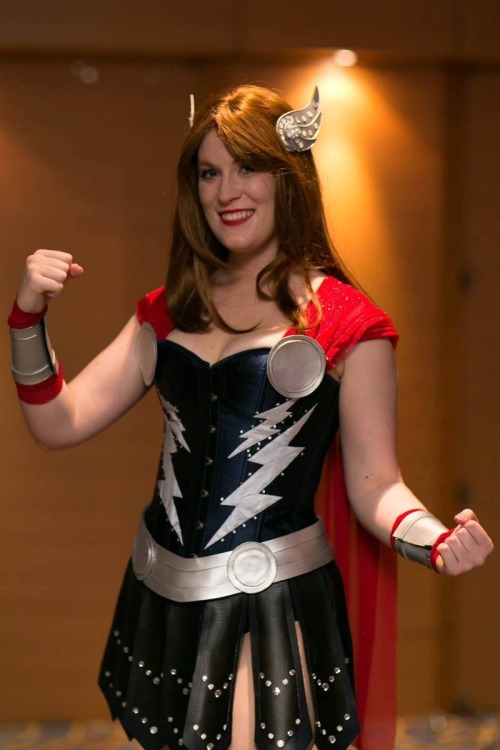 justbetsycostumes:  Tony has his Ironettes, Cap has his USO girls… And Thor has us Lightning Bolts. Featuring:brightcopperpennytabbytylertallythorjustbetsycostumesunstatusingmyquomoonflowerlights Photography by David Skirmont. DragonCon 2013 