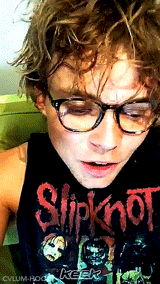 calumthms:  x 