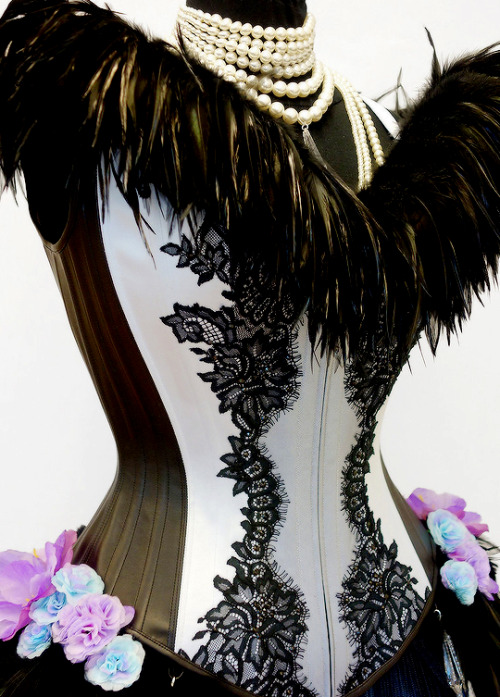 ROYAL BLACK ‘Raven Princess’ Dressif you want to support this blog consider donating to: ko-fi.com/f
