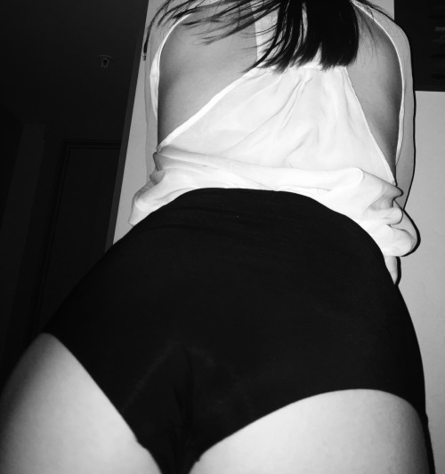 sexyteen-submissions:  Follow me