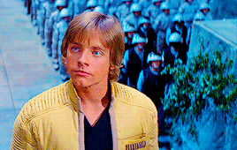 qceenmeras:Luke Skywalker in Star Wars: Episode IV - A New Hope (1977)