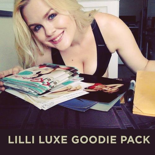 Would you like a Lilli Luxe goodie pack with a collection of autographed prints & a magazine? WE