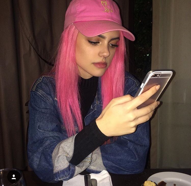 silkykink:  fatherkels and her hot pink hair
