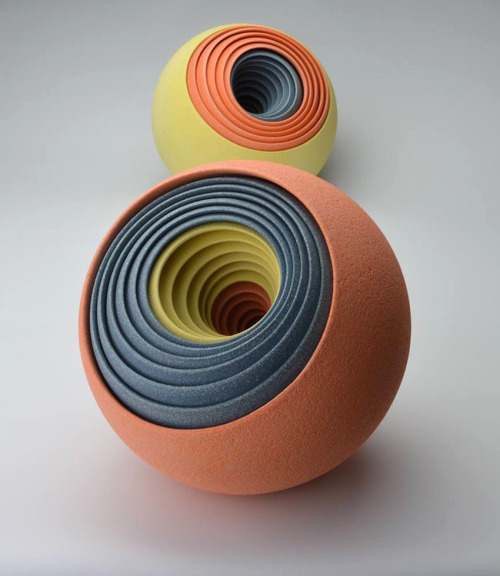 chrisbmarquez: Mesmerizing New Concentric Ceramic Vessels by Matthew Chambers  via Colossal