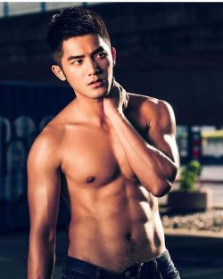 Viva!Asian hunks!