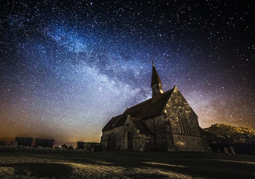 bobbycaputo:Amazing Photos of the Starry Night Sky by Nicholas Buer