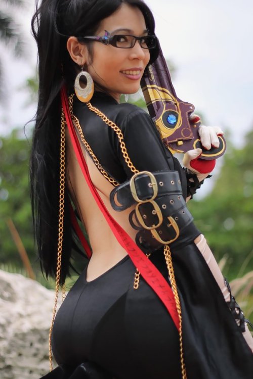 Porn essie-cosplay:  Sexy Bayonetta Cosplay!!! photos