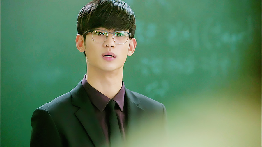 handsomescorner:  Once more professor Do Min Joon~ &lt;credits to charm for
