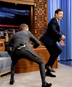 Eddie Redmayne Teaches Jimmy Fallon The Fantastic Beats Mating Dance.