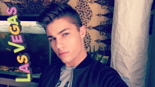 mattandjones:  it’s been a good few days for selfies