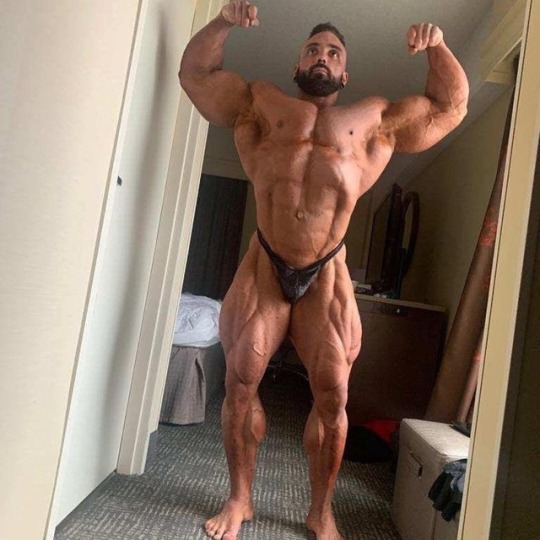 Luke Sandoe - Two days before the Arnold 2019.