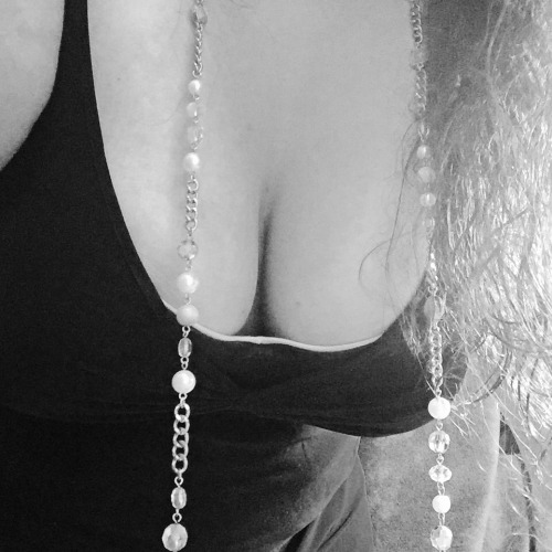 bbwcharlierebel:  Top and bottom.  Want more? Follow bbwcharlierebel!  O want it all