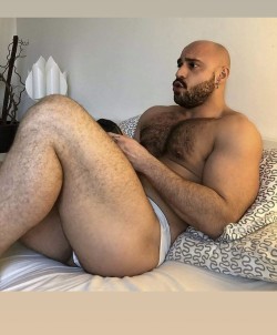 buzzedbearphx:  fetish-freaq:  yourdebonair:  thickumsandthangs21:  Big Ole Man!  Hey Daddy  👃🏾🤤😍  Pleeeeeeeeeease 😍