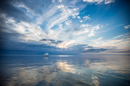 Tall Ship on the Big Lake (di Rudy Malmquist)