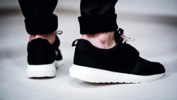 Eyesoncrack:  Z0Ning:  Blackhoodfashionking:  Unstablefragments:  Nike Roshe Run