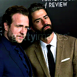 hamishlinklaters:

Hamish Linklater with Rafe Spall at the National Board of Review Gala on January 05, 2016 


This is some Clark Debussy level sass #hamish linklater#hamishlinklateredit #the big short (2015)