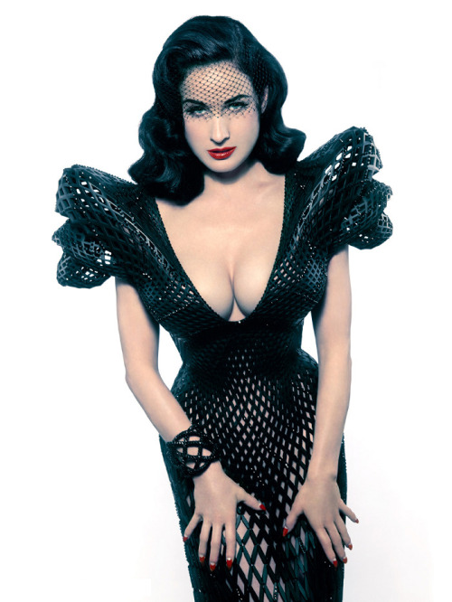 devidsketchbook:FIRST 3D-PRINTED DRESS MADE FOR DITA VON TEESE BY FRANCIS BITONTIFrancis Bitonti Stu