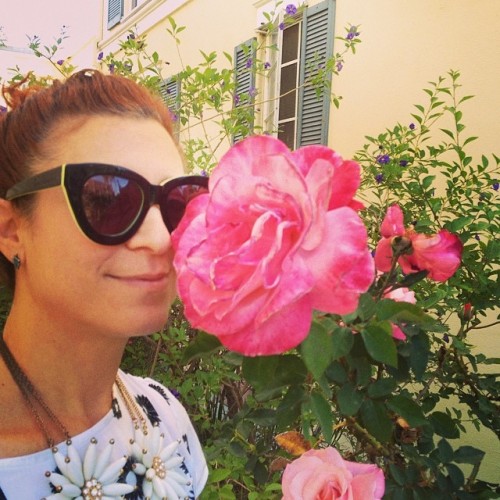 One April #shower in #LA brings May #flowers the size of my head! #selfie #selfiewithflowers