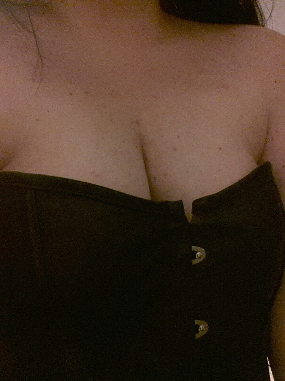 queenofmybody:  I was going to wait to show you guys but I got it today so here is