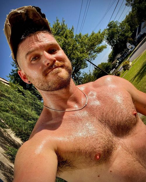 https://hairysweatysmelly.tumblr.com/post/701813904000630784